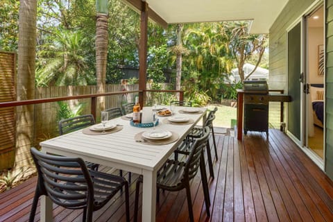 Patio, Garden, Dining area, Garden view