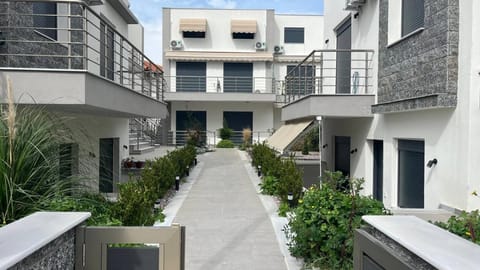 Property building, Day