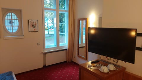 die Villa, Zimmer 17, DZ Apartment in Leverkusen