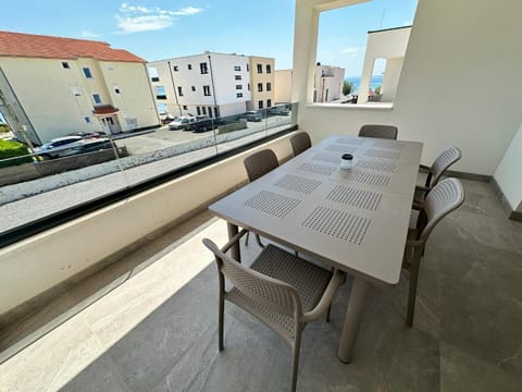 Beautiful new PalmTree Apartments III Apartment in Zadar County