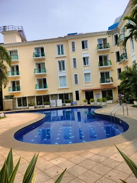 Property building, Pool view, Swimming pool