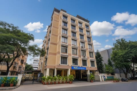 Property building, Facade/entrance