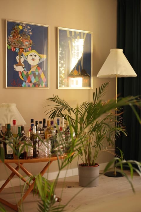 Lounge or bar, Food and drinks, Decorative detail