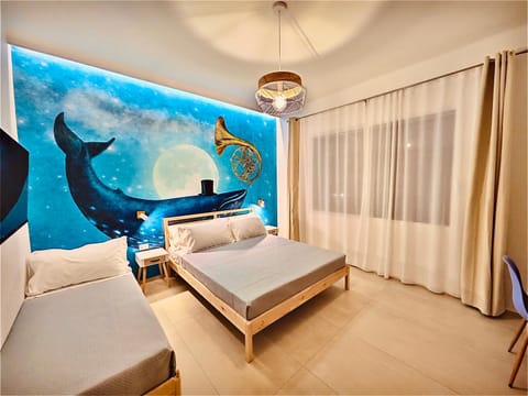 Bed, Photo of the whole room, Bedroom