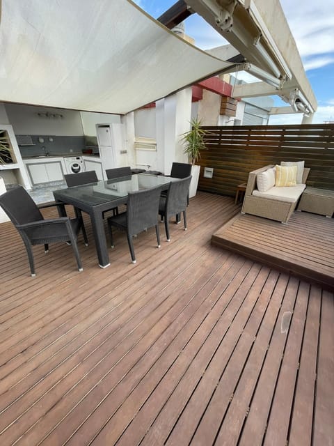 Patio, BBQ facilities