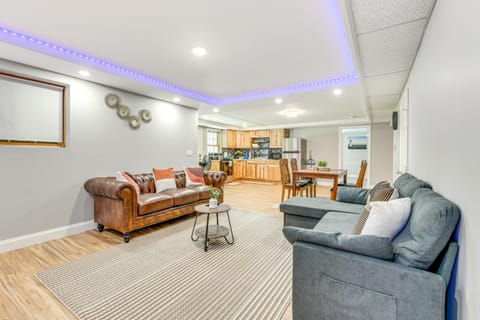 Lake Champlain Fun Apt with Fire Pit and Large Yard! Apartment in Colchester