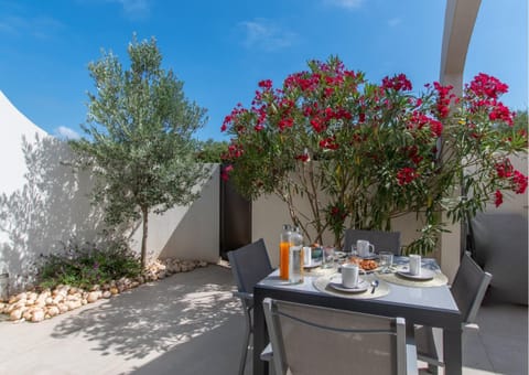 Patio, View (from property/room), Dining area