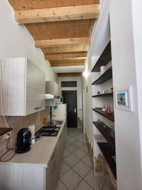 La piccola casetta nel centro storico Apartment in Sardinia