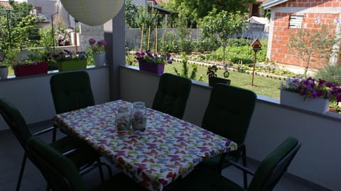 Apartments Nika Apartment in Zadar