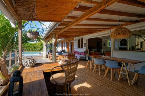 Patio, Dining area