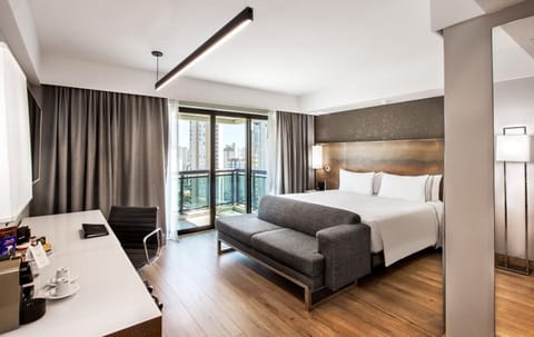 Bed, TV and multimedia, Coffee/tea facilities, View (from property/room), Balcony/Terrace, Food and drinks, Bedroom