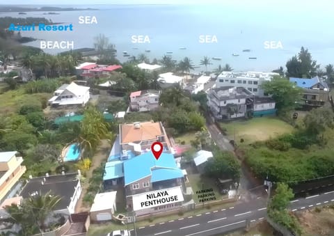 Day, Neighbourhood, Natural landscape, Bird's eye view, Sea view, Street view