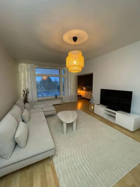 TV and multimedia, Living room, Photo of the whole room, Seating area