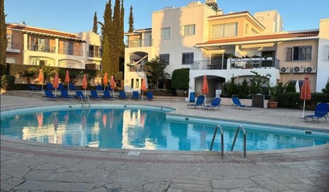 Blue Orange Property Management Apartment in Peyia