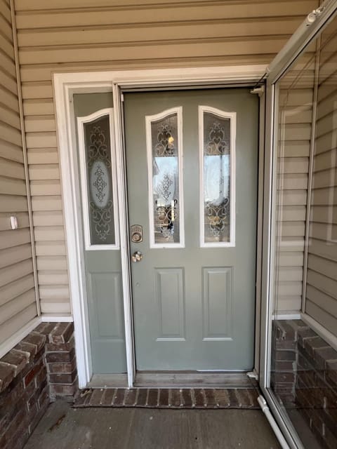 Beautiful 3 bed 2 bath home near Crystal Bridges House in Rogers