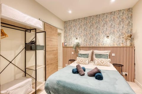 Evasion urbaine - Au pied des Quais de Seine Apartment in Saint-Denis, France