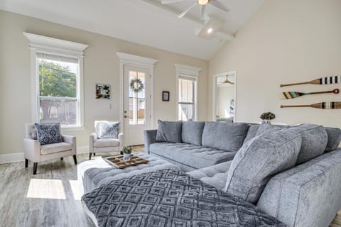 Steps to Beach Modern Gulfport Getaway! House in Gulfport