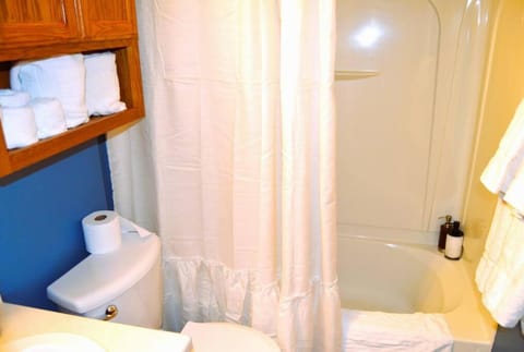 Red 4 Apartment in Grand Forks