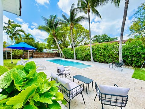 Patio, Natural landscape, Garden, Garden view, Swimming pool, Sunset
