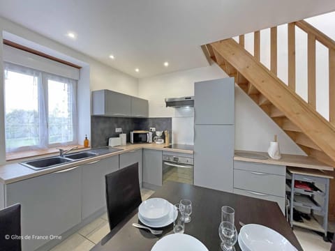 Gîte lumineux avec jardin, animaux acceptés, WiFi - FR-1-497-225 House in Normandy