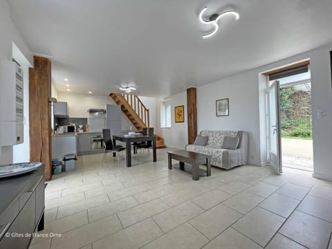 Gîte lumineux avec jardin, animaux acceptés, WiFi - FR-1-497-225 House in Normandy