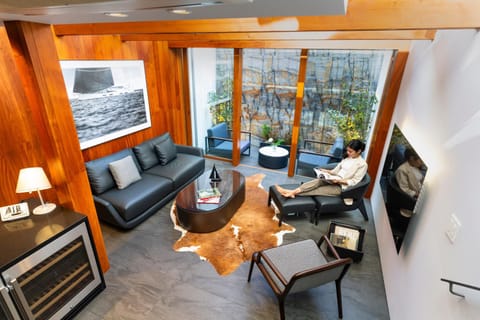 TV and multimedia, Living room, Seating area, Dining area, Evening entertainment