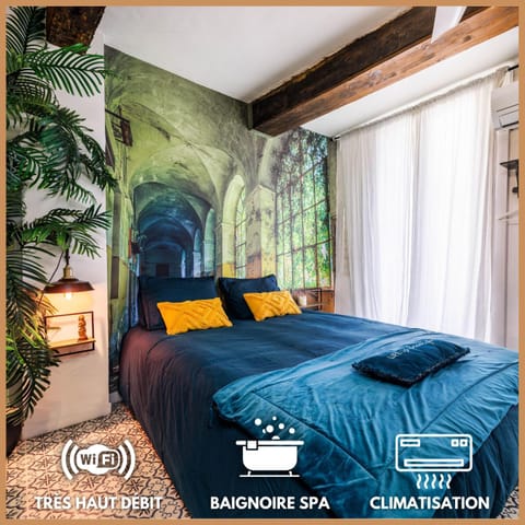 Bed, Photo of the whole room, Bedroom