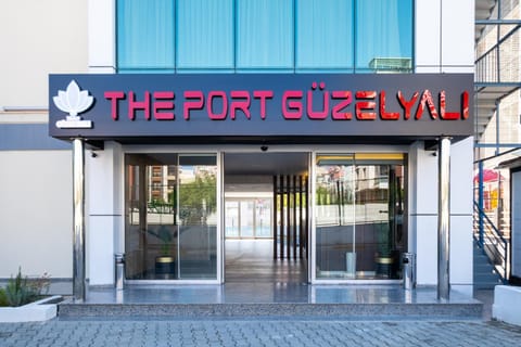 Property building, Facade/entrance, Day, Street view