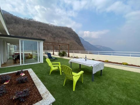 Garden, View (from property/room), Balcony/Terrace, Dining area