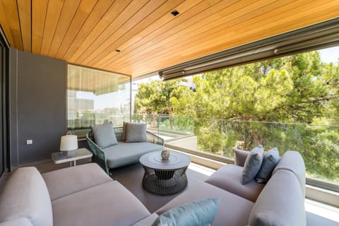 Patio, Day, Garden, View (from property/room), Balcony/Terrace, Balcony/Terrace, Garden view
