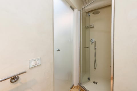 GOLDEN LUXE - Botero Loft Design Penthouse Apartment in Pietrasanta