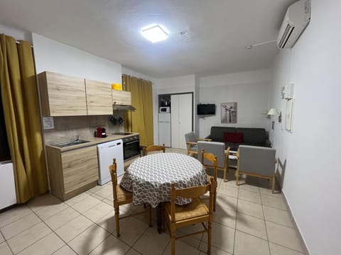 Appartement 2 chambres pour 6 personnes en résidence à la nuitée Apartment in Ota