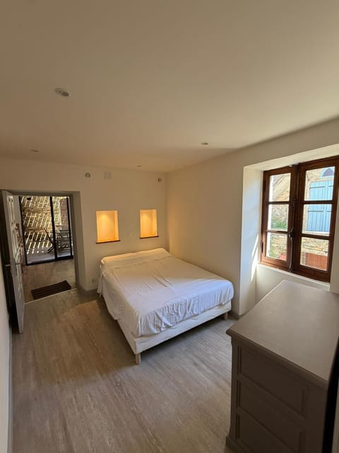 Maison entre mer et montagne à Canari House in Corsica