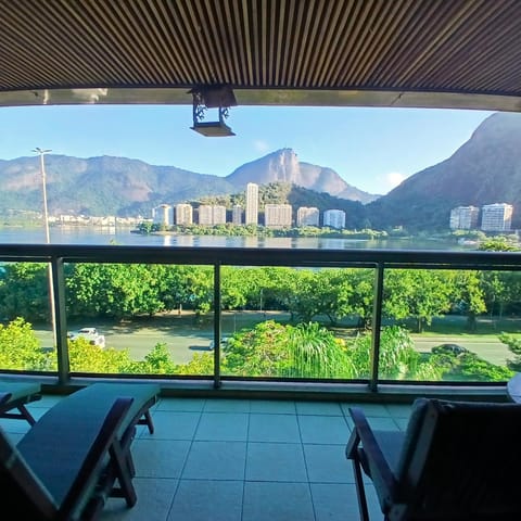 Balcony/Terrace, Balcony/Terrace, Lake view