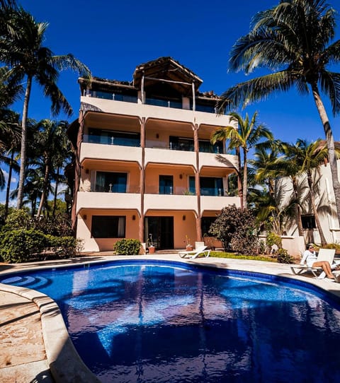 Property building, Pool view, Swimming pool