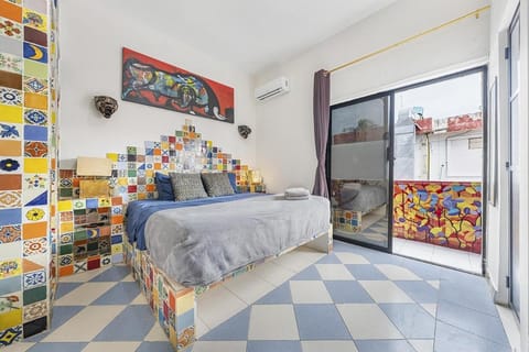 Bed, Photo of the whole room, air conditioner