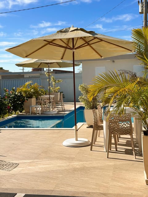 Casa com piscina em Cabo Frio House in Cabo Frio