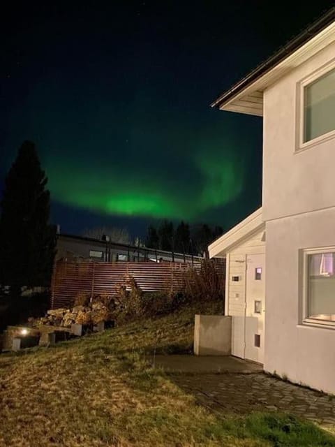 Fin Leilighet i Norrøna-feltet Apartment in Tromso