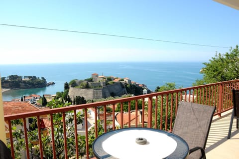 Photo of the whole room, City view, Sea view