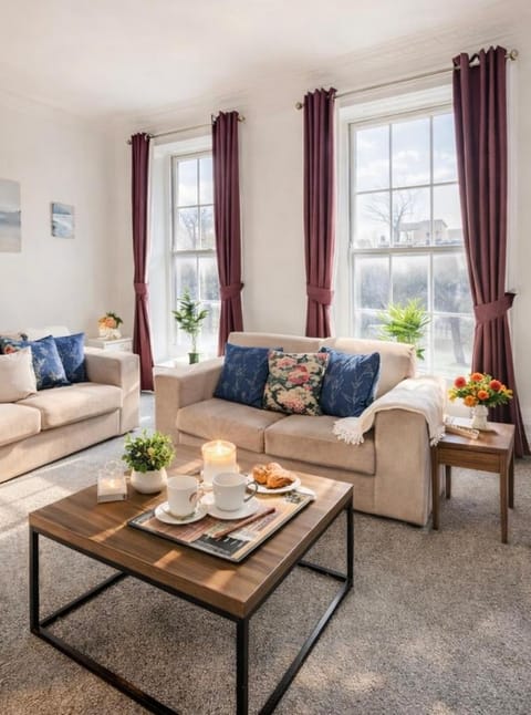 TV and multimedia, Living room, Seating area, heating, internet