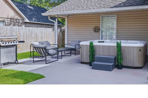 Endless Summer Retreat with Private Pool near Beach House in Mississippi