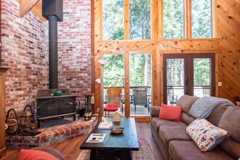 Evergreen Dorrington Chalet - Family Fun & Game Rm House in Dorrington