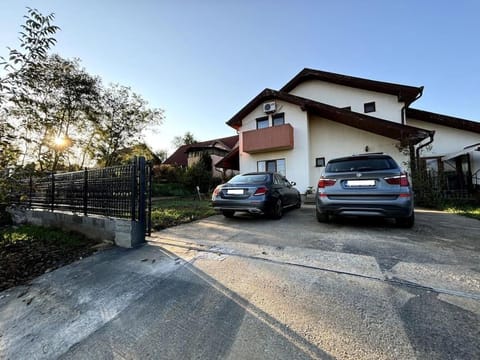Property building, Street view, Parking