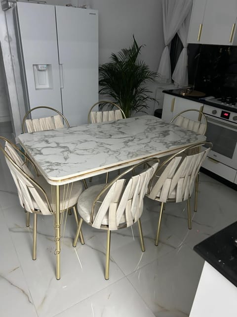 Yanis Apartment in Craiova