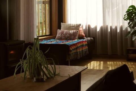 Henry's Dream - Holiday Home at Sheepwash Point House in South Bruny