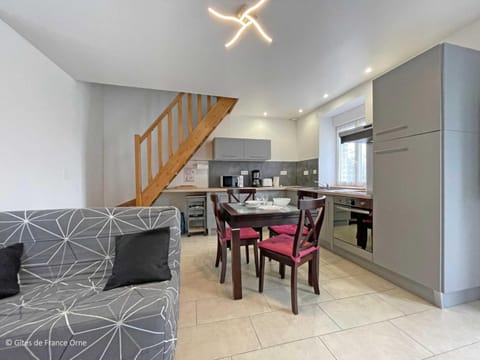 Gîte lumineux rénové avec animaux acceptés, parking et WIFI en Suisse Normande - FR-1-497-223 House in Normandy