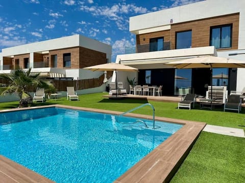 Garden, Balcony/Terrace, Swimming pool