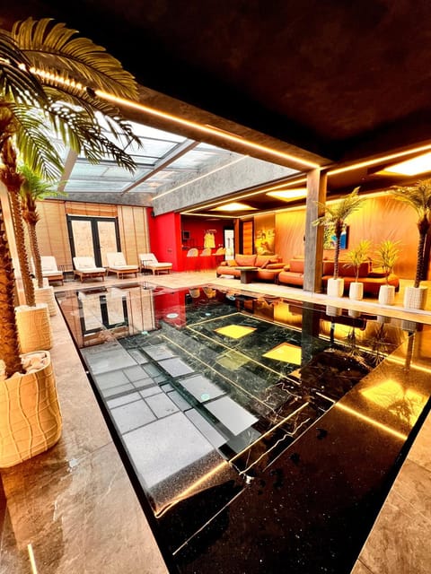 Living room, Pool view, Swimming pool, sunbed