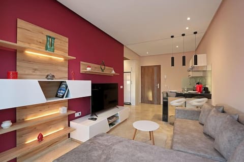 TV and multimedia, Kitchen or kitchenette, Living room, Seating area, Dining area, dishwasher, minibar, oven, pet friendly, stove