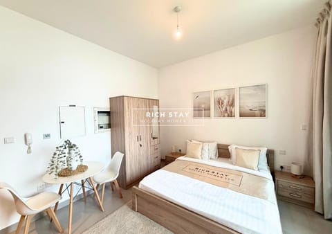 Dining area, Bedroom